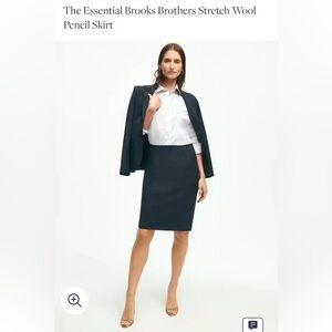 Brooks Brothers essential stretch wool pencil skirt. Navy. Size 2. NWT.